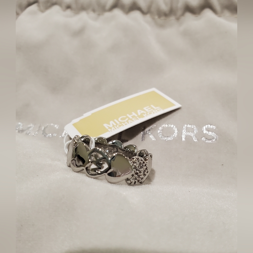 Michael Kors Silver-Tone Heart Ring Size 7